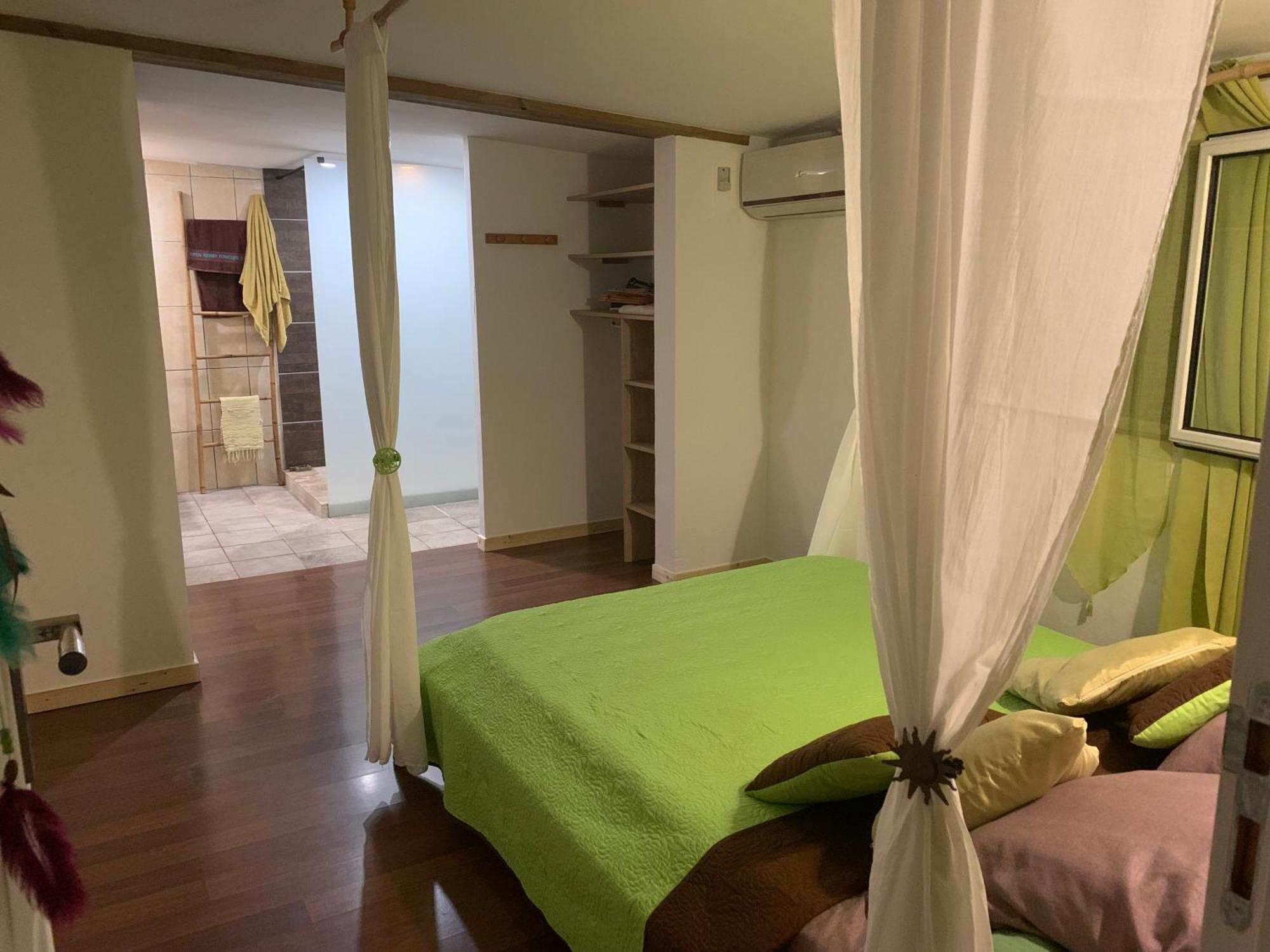 Suite Parentale Saint Pierre Luaran gambar